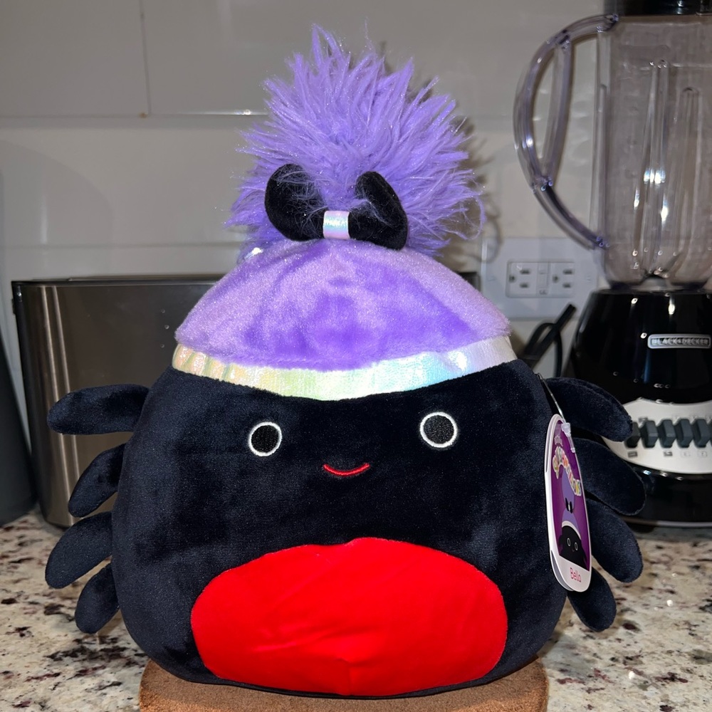 New Bella the Spider Halloween Squishmallows